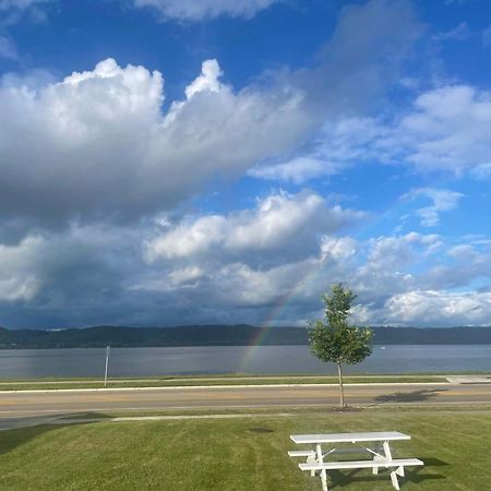 2nd Floor, 2 Bedroom Condo, Sleeps 6 Lake City Buitenkant foto