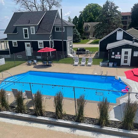 2nd Floor, 2 Bedroom Condo, Sleeps 6 Lake City Buitenkant foto