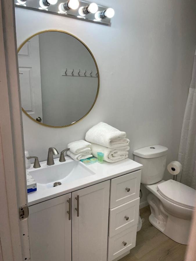 2nd Floor, 2 Bedroom Condo, Sleeps 6 Lake City Buitenkant foto